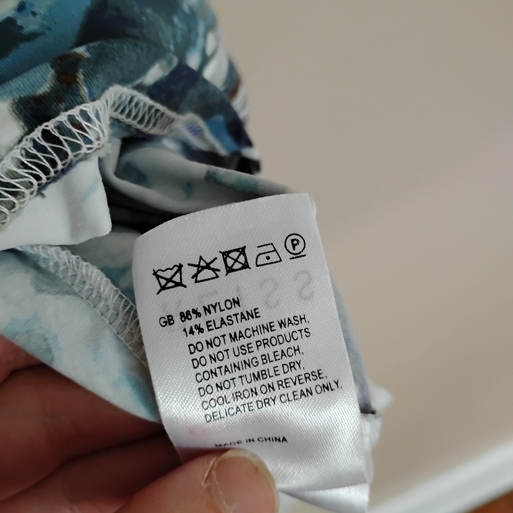 Reiss Dress Medium Zizzi Colorful Floral Runch Bodycon Stretch Capsule Designer - Picture 13 of 16